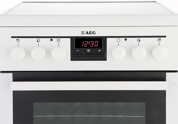 Электрическая плита AEG 47005V9-WN - купить за 40&nbsp;490 ₽ в Москве с доставкой по РФ