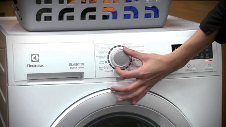 Стирально-сушильная машина Electrolux EWW 1686 HDW купить за 239&nbsp;200 ₽ в Москве с доставкой по РФ