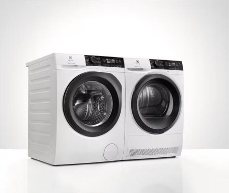 Стиральная машина Electrolux EW8F228S купить за 127&nbsp;600 ₽ в Москве с доставкой по РФ