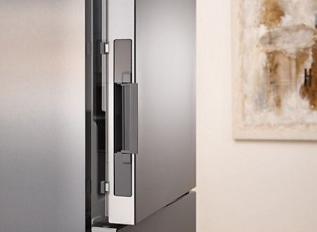 Холодильник Miele KFN 29483 D EDT/CS - купить онлайн, цена 299 000 ₽, стоимость доставки по МСК и РФ от 300 рублей, заказать сейчас! Холодильник Miele KFN 29483 D EDT/CS купить за 299 000 ₽ в Москве с доставкой по РФ