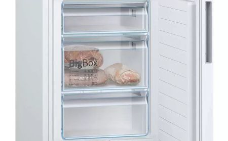 Двухкамерный холодильник Bosch KGE36AWCA купить за 99&nbsp;670.46 ₽ в Москве с доставкой по РФ
