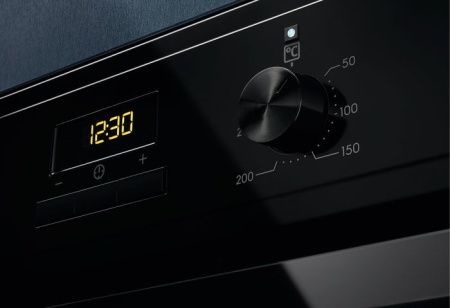 Духовой шкаф Electrolux EOF3H50BK купить за 41&nbsp;280 ₽ в Москве с доставкой по РФ