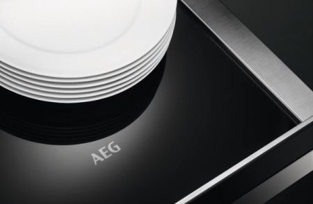 Ящик для подогрева посуды AEG KDK911424M купить за 95&nbsp;490 ₽ в Москве с доставкой по РФ