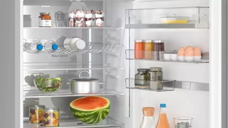 Двухкамерный холодильник Bosch KGN49AIBT - купить онлайн, цена 187 370.60 ₽, стоимость доставки по МСК и РФ от 300 рублей, заказать сейчас! Двухкамерный холодильник Bosch KGN49AIBT купить за 187 370.60 ₽ в Москве с доставкой по РФ