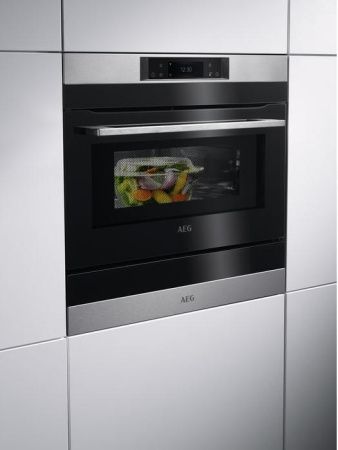 Встраиваемая микроволновая печь AEG KMK721880M купить за 128&nbsp;400 ₽ в Москве с доставкой по РФ