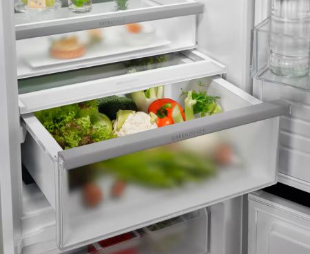 Встраиваемый холодильник Electrolux ENC8MD19S купить за 203&nbsp;830 ₽ в Москве с доставкой по РФ