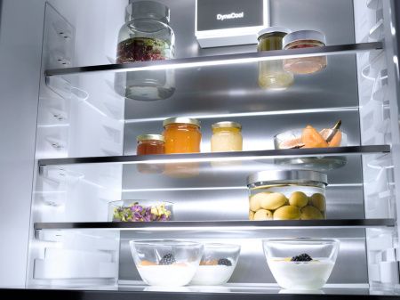 Встраиваемый холодильник Miele K 7793 C купить за 413&nbsp;400 ₽ в Москве с доставкой по РФ