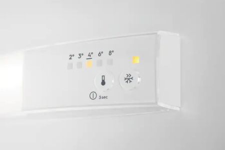 Встраиваемый холодильник Electrolux LNT2LF18S - купить онлайн, цена 84 580 ₽, стоимость доставки по МСК и РФ от 300 рублей, заказать сейчас! Встраиваемый холодильник Electrolux LNT2LF18S купить за 84 580 ₽ в Москве с доставкой по РФ