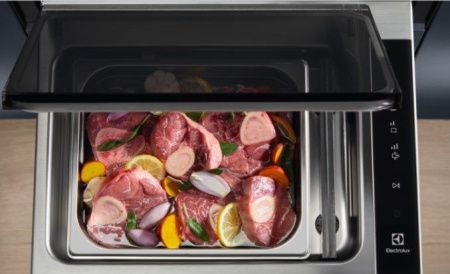 Вакуумный упаковщик Electrolux KBV4T купить за 321&nbsp;990 ₽ в Москве с доставкой по РФ