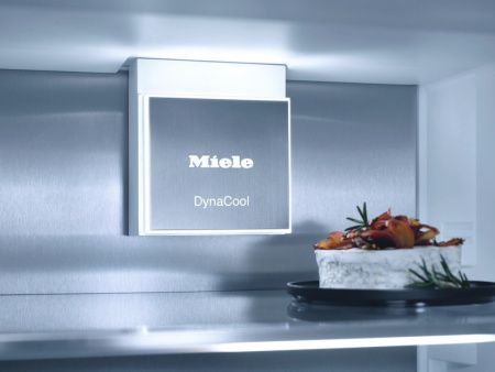 Встраиваемый холодильник Miele K 7773 D купить за 377&nbsp;000 ₽ в Москве с доставкой по РФ