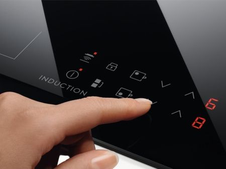 Варочная панель Electrolux LHR3233CK купить за 24&nbsp;690 ₽ в Москве с доставкой по РФ