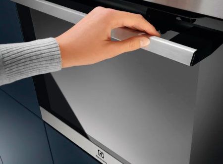 Духовой шкаф Electrolux EOF4P56X - купить онлайн, цена 66 410 ₽, стоимость доставки по МСК и РФ от 300 рублей, заказать сейчас! Духовой шкаф Electrolux EOF4P56X купить за 66 410 ₽ в Москве с доставкой по РФ