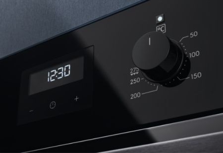 Духовой шкаф Electrolux OEF3H70TK купить за 38&nbsp;360 ₽ в Москве с доставкой по РФ