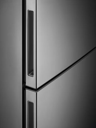 Холодильник Electrolux LNT 7ME36 X3 - купить онлайн, цена 108 760 ₽, стоимость доставки по МСК и РФ от 300 рублей, заказать сейчас! Холодильник Electrolux LNT 7ME36 X3 купить за 108 760 ₽ в Москве с доставкой по РФ