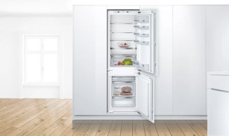 Встраиваемый двухкамерный холодильник Bosch KIS86AFE0 - купить онлайн, цена 138 630.11 ₽, стоимость доставки по МСК и РФ от 300 рублей, заказать сейчас! Встраиваемый двухкамерный холодильник Bosch KIS86AFE0 купить за 138 630.11 ₽ в Москве с доставкой по РФ