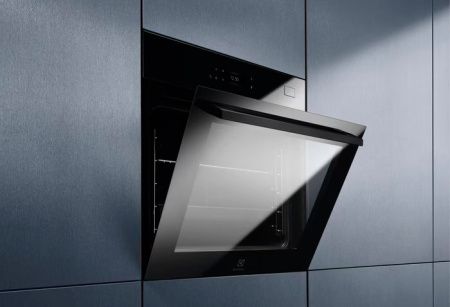Духовой шкаф Electrolux EOB8S39WZ купить за 127&nbsp;900 ₽ в Москве с доставкой по РФ