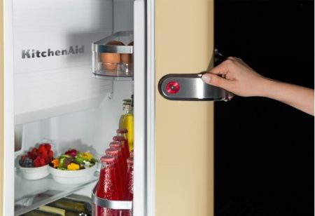 Холодильник KitchenAid KCFMA 60150L - купить онлайн, цена 499 999 ₽, стоимость доставки по МСК и РФ от 300 рублей, заказать сейчас! Холодильник KitchenAid KCFMA 60150L купить за 499 999 ₽ в Москве с доставкой по РФ