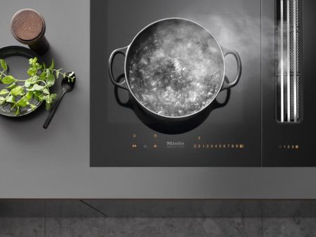 Встраиваемая вытяжка Miele CSDA 7001 FL купить за 191&nbsp;400 ₽ в Москве с доставкой по РФ