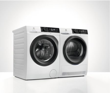 Стиральная машина Electrolux EW8F228SP купить за 110&nbsp;000 ₽ в Москве с доставкой по РФ