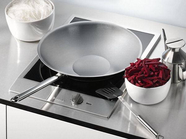 Индукционная варочная панель WOK Miele CS1223-1 - купить за 112&nbsp;881 ₽ в Москве с доставкой по РФ