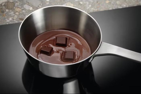 Варочная панель Electrolux EIT60420C - купить онлайн, цена 44 350 ₽, стоимость доставки по МСК и РФ от 300 рублей, заказать сейчас! Варочная панель Electrolux EIT60420C купить за 44 350 ₽ в Москве с доставкой по РФ