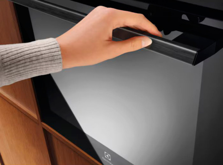 Духовой шкаф Electrolux COD8H39Z купить за 67&nbsp;900 ₽ в Москве с доставкой по РФ