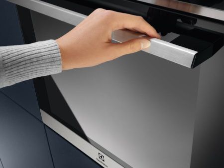 Духовой шкаф Electrolux EZF5C50X - купить онлайн, цена 34 790 ₽, стоимость доставки по МСК и РФ от 300 рублей, заказать сейчас! Духовой шкаф Electrolux EZF5C50X купить за 34 790 ₽ в Москве с доставкой по РФ