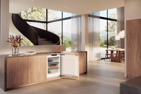 Встраиваемый морозильник Miele FNUS 7040 D купить за 221&nbsp;000 ₽ в Москве с доставкой по РФ