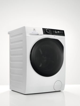Стиральная машина Electrolux EW8FN248B купить за 124&nbsp;300 ₽ в Москве с доставкой по РФ