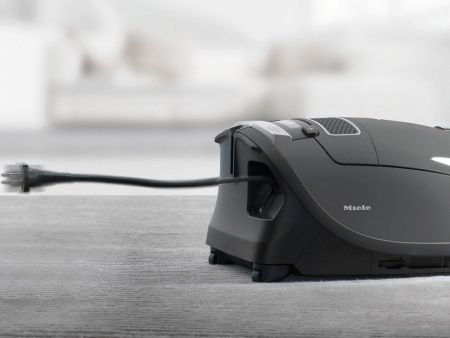 Пылесос Miele SGDA 3 Complete C 3 Select - купить онлайн, цена 56 900 ₽, стоимость доставки по МСК и РФ от 300 рублей, заказать сейчас! Пылесос Miele SGDA 3 Complete C 3 Select купить за 56 900 ₽ в Москве с доставкой по РФ