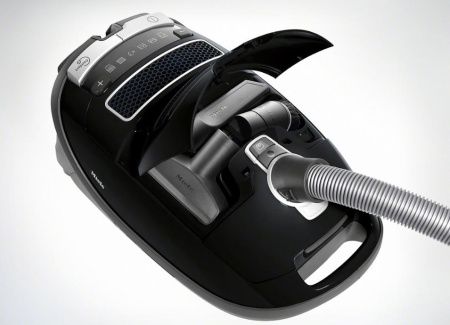 Пылесос Miele SGDA3 Complete C3 Parquet XL черный обсидиан купить за 84&nbsp;370 ₽ в Москве с доставкой по РФ