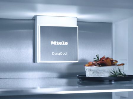Встраиваемый холодильник Miele K 7793 C купить за 413&nbsp;400 ₽ в Москве с доставкой по РФ