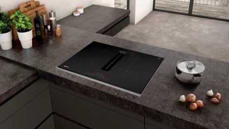Индукционная варочная панель со встроенной вытяжкой Neff T47TD7BN2 купить за 248&nbsp;600 ₽ в Москве с доставкой по РФ