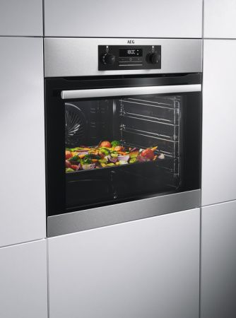 Духовой шкаф Aeg BEB331010M купить за 75&nbsp;000 ₽ в Москве с доставкой по РФ