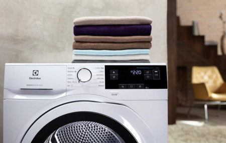 Сушильная машина Electrolux EW8HR359S купить за 82&nbsp;770 ₽ в Москве с доставкой по РФ