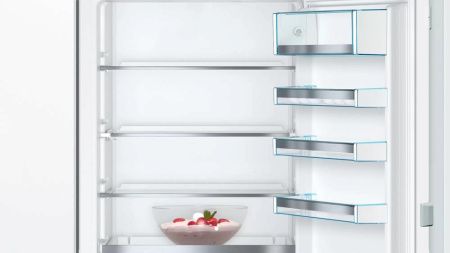 Встраиваемый двухкамерный холодильник Bosch KIS87AFE0 - купить онлайн, цена 156 470.46 ₽, стоимость доставки по МСК и РФ от 300 рублей, заказать сейчас! Встраиваемый двухкамерный холодильник Bosch KIS87AFE0 купить за 156 470.46 ₽ в Москве с доставкой по РФ