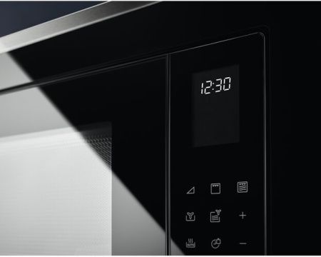Встраиваемая микроволновая печь Electrolux LMS4253TMX купить за 47&nbsp;320 ₽ в Москве с доставкой по РФ