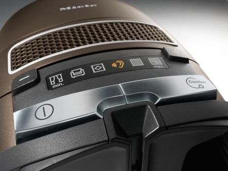 Пылесос Miele SGFP 3 Complete C 3 Electro EcoLine - купить онлайн, цена 93 600 ₽, стоимость доставки по МСК и РФ от 300 рублей, заказать сейчас! Пылесос Miele SGFP 3 Complete C 3 Electro EcoLine купить за 93 600 ₽ в Москве с доставкой по РФ