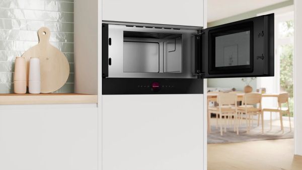 Встраиваемая микроволновая печь Bosch BFR9221B1 - купить онлайн, цена 108 300.70 ₽, стоимость доставки по МСК и РФ от 300 рублей, заказать сейчас! Встраиваемая микроволновая печь Bosch BFR9221B1 - купить за 108 300.70 ₽ в Москве с доставкой по РФ