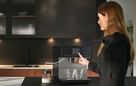 Кофемашина Miele CM 7550 OBSW CoffeePassion - купить онлайн, цена 376 800 ₽, стоимость доставки по МСК и РФ от 300 рублей, заказать сейчас! Кофемашина Miele CM 7550 OBSW CoffeePassion купить за 376 800 ₽ в Москве с доставкой по РФ