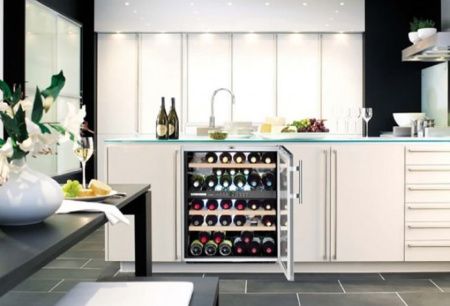 Винный шкаф Liebherr WTUes 1653 Vinidor - купить онлайн, цена , стоимость доставки по МСК и РФ от 300 рублей, заказать сейчас! Винный шкаф Liebherr WTUes 1653 Vinidor купить за в Москве с доставкой по РФ