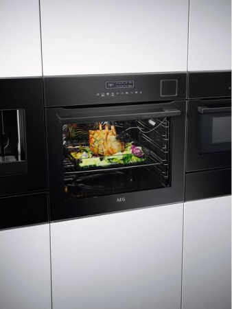 Духовой шкаф AEG BSE792220B купить за 120&nbsp;910 ₽ в Москве с доставкой по РФ