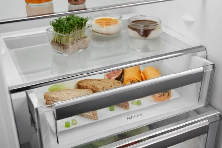 Встраиваемый холодильник Electrolux RNS9TE19S купить за 128&nbsp;340 ₽ в Москве с доставкой по РФ