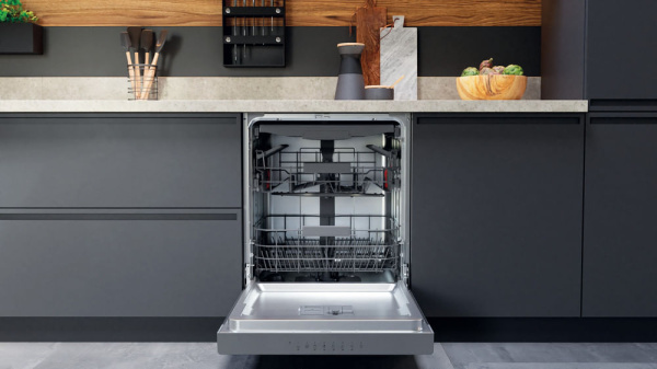 Посудомоечная машина Bauknecht OBKUC 3C26 F X - купить за 45&nbsp;000 ₽ в Москве с доставкой по РФ