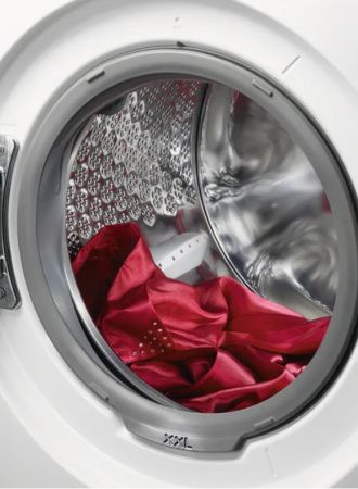 Стиральная машина AEG L7FOE48S купить за 74&nbsp;900 ₽ в Москве с доставкой по РФ