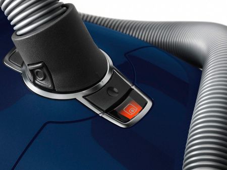 Пылесос Miele Complete C3 Parquet Marine Blue купить за 54&nbsp;000 ₽ в Москве с доставкой по РФ