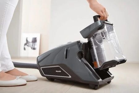 Пылесос Miele SKCF5 Blizzard CX1 Parquet PoweLine Graphite grey купить за 95&nbsp;250 ₽ в Москве с доставкой по РФ