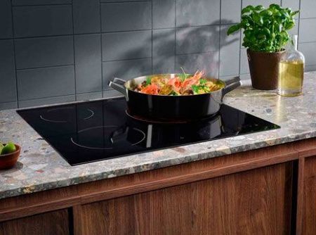 Варочная панель Electrolux EHF 6232 FOK купить за 34&nbsp;930 ₽ в Москве с доставкой по РФ