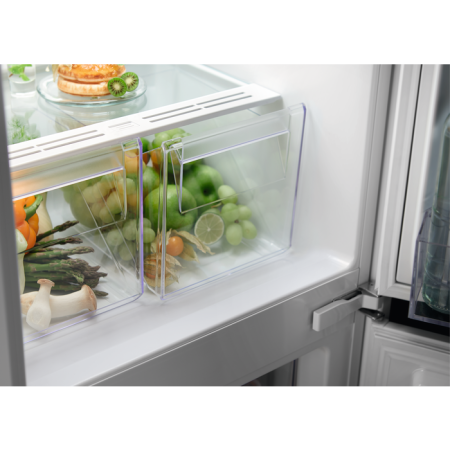 Встраиваемый холодильник Electrolux LNS5LE18S купить за 99&nbsp;140 ₽ в Москве с доставкой по РФ