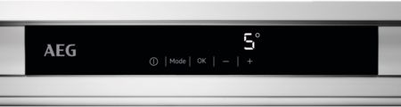 Встраиваемый холодильник AEG SKE818E1DC купить за 98&nbsp;900 ₽ в Москве с доставкой по РФ